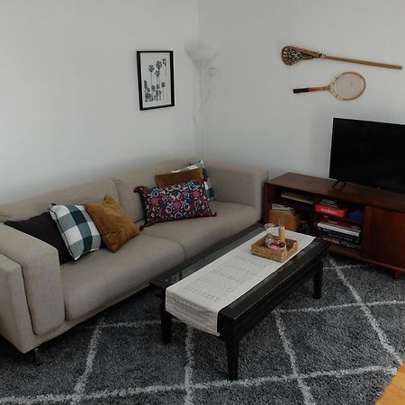 Bright And Spacious Apartment Perfect For Families Toronto Luaran gambar