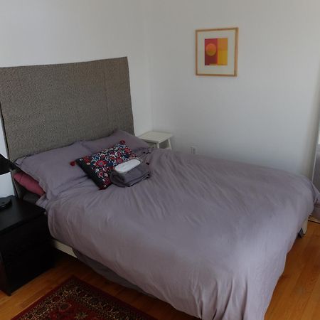 Bright And Spacious Apartment Perfect For Families Toronto Luaran gambar